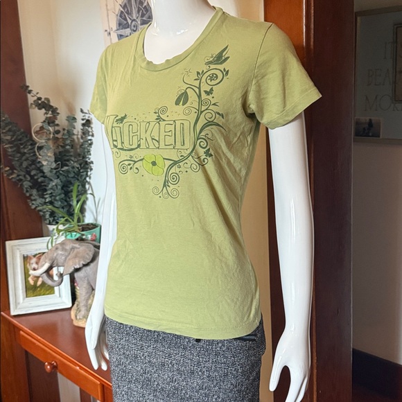 Wicked size small Green Graphic Tee - Picture 2 of 3